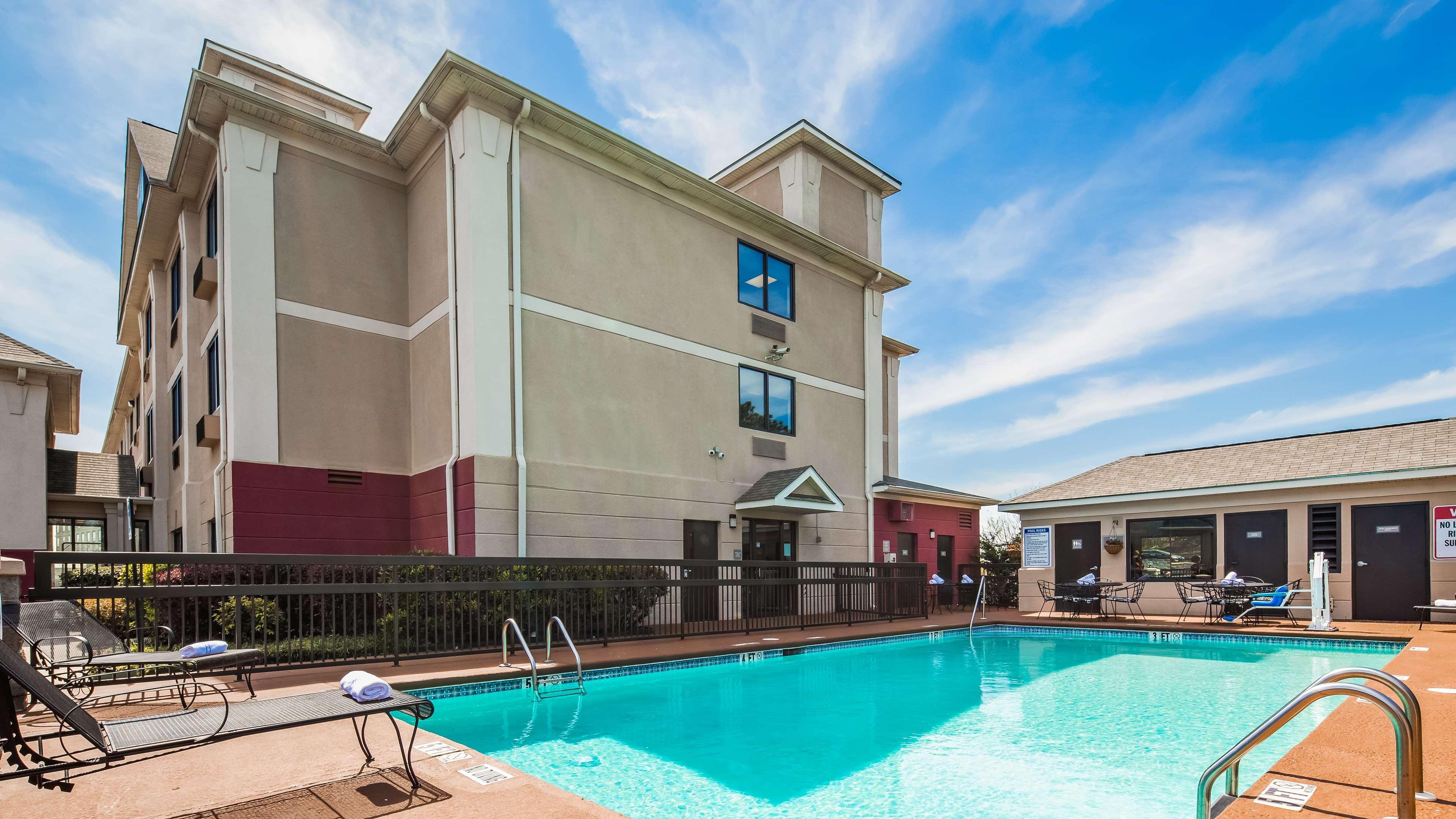 Best Western Augusta West Buitenkant foto