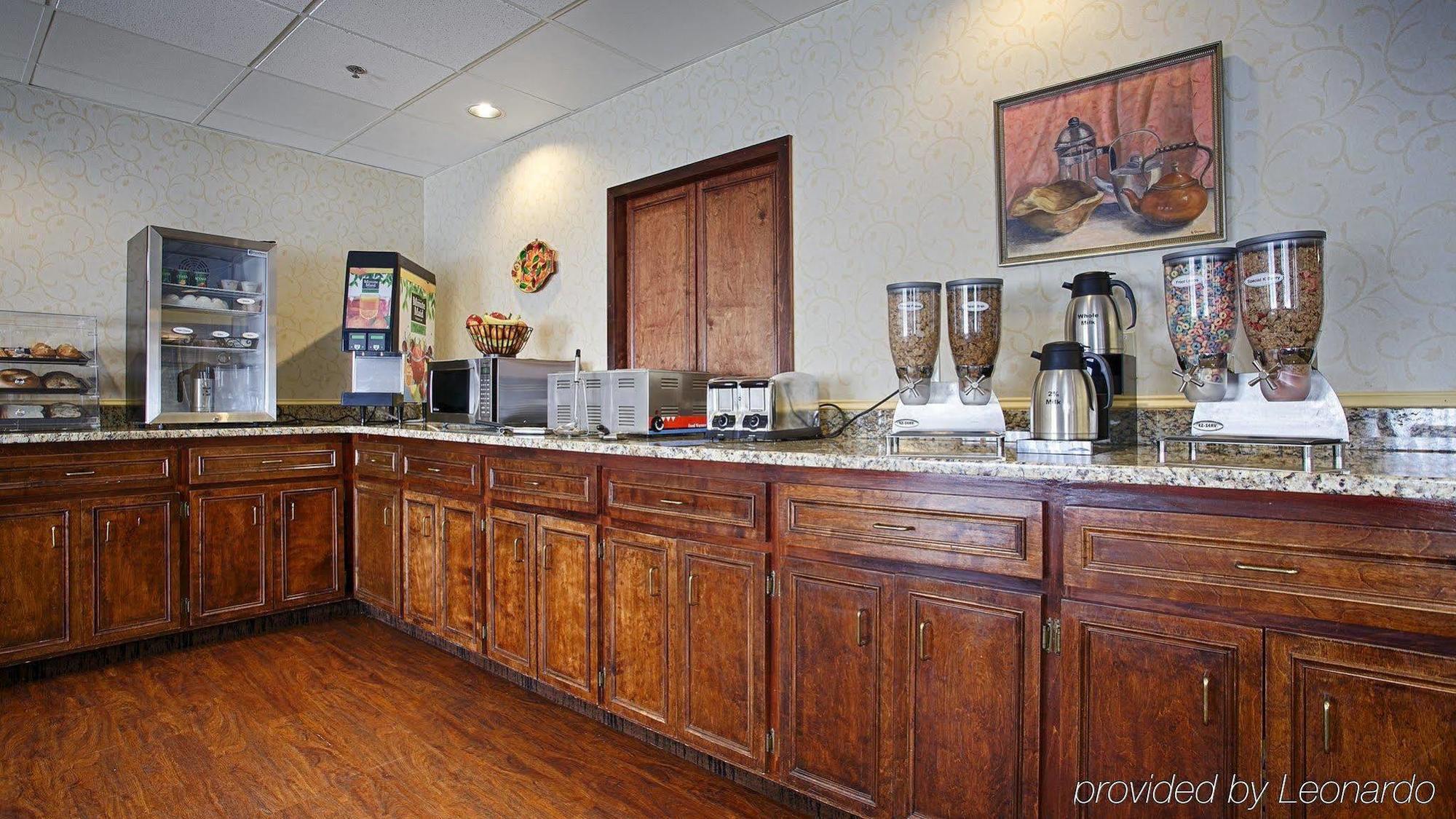 Best Western Augusta West Buitenkant foto