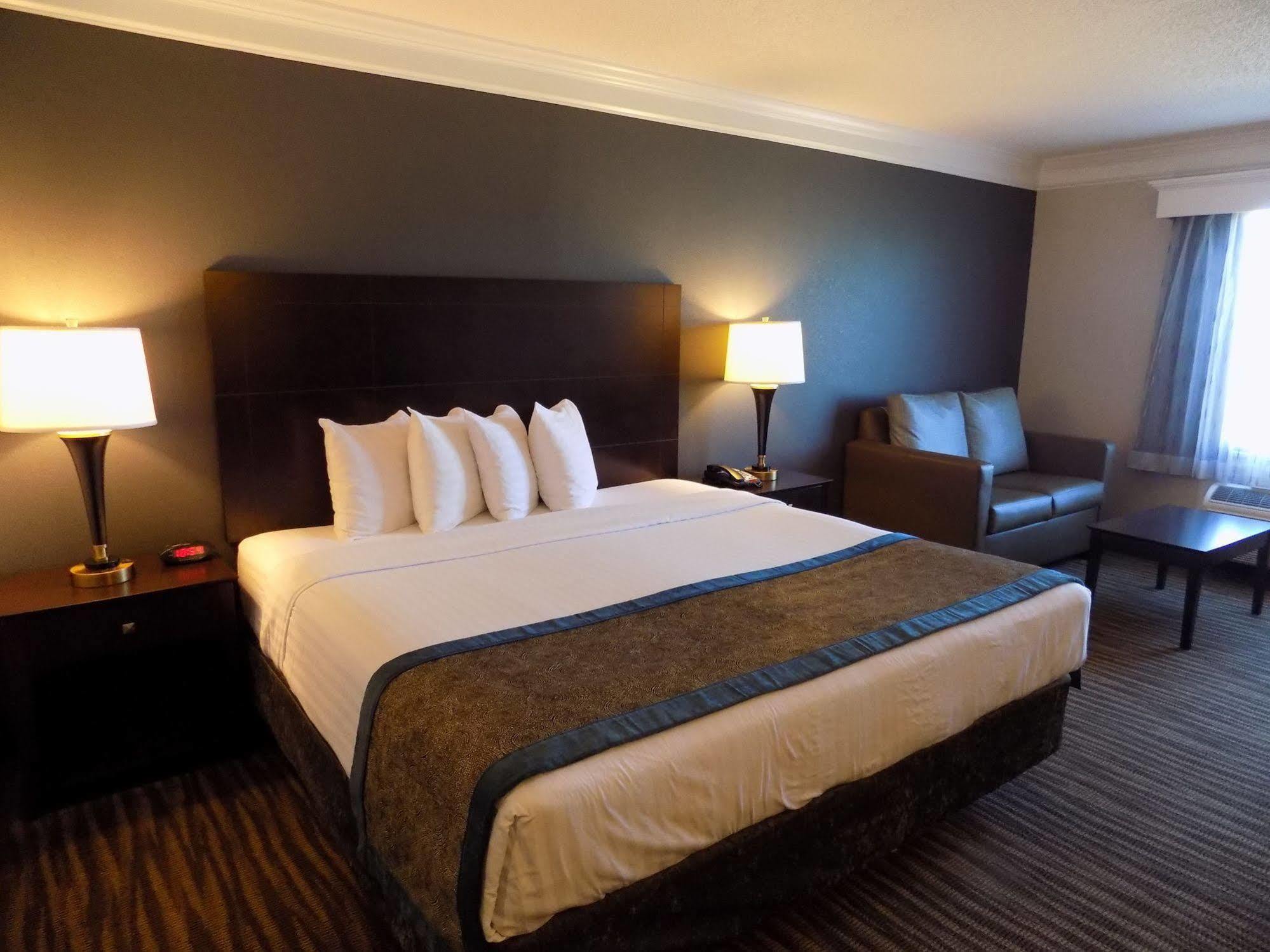 Best Western Augusta West Buitenkant foto