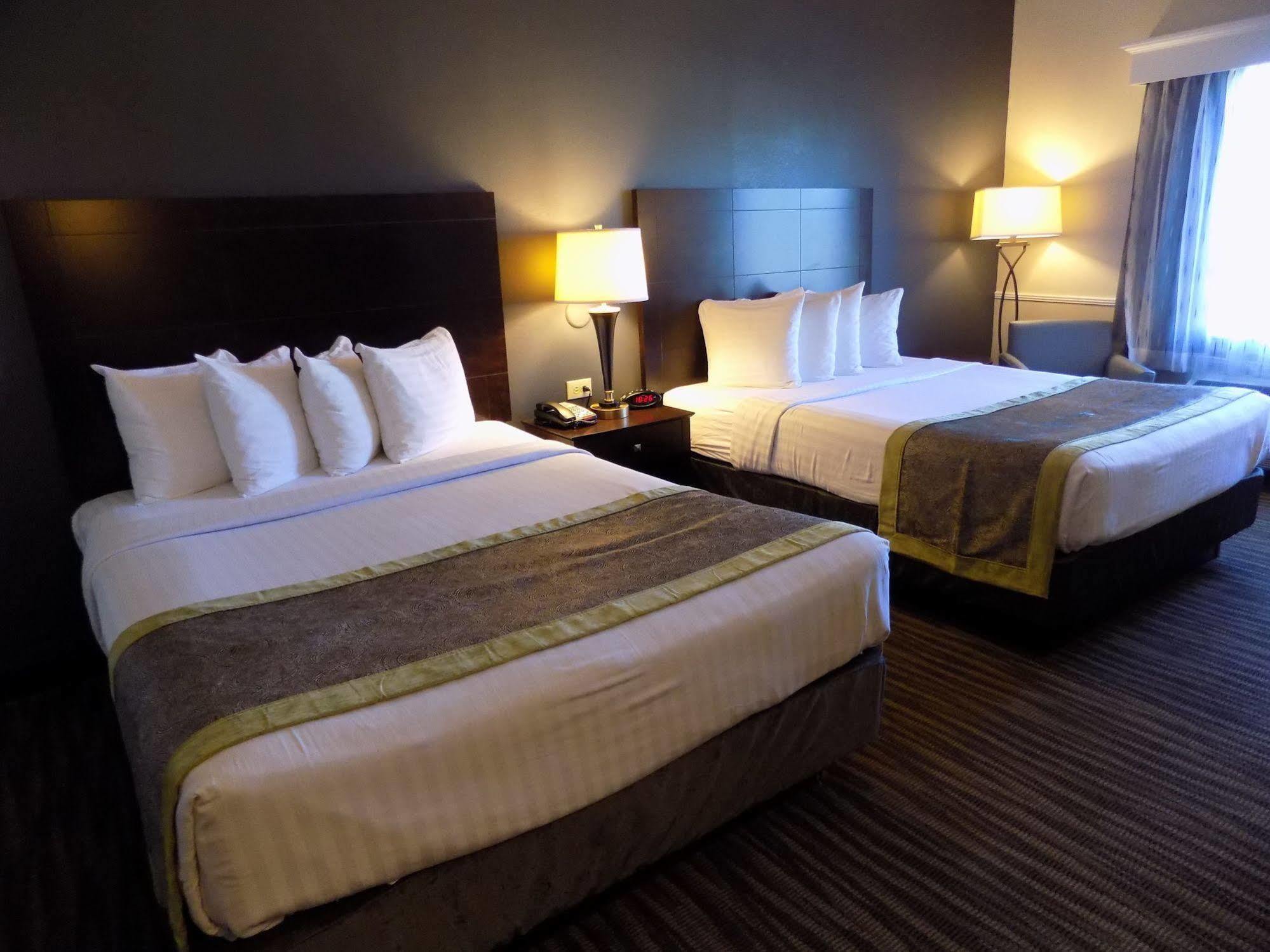 Best Western Augusta West Buitenkant foto