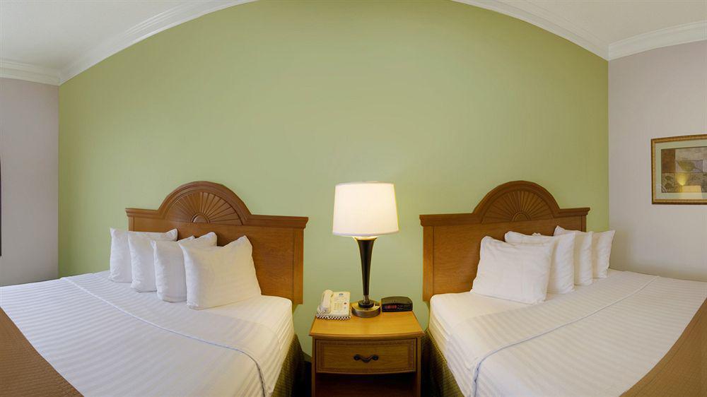 Best Western Augusta West Buitenkant foto