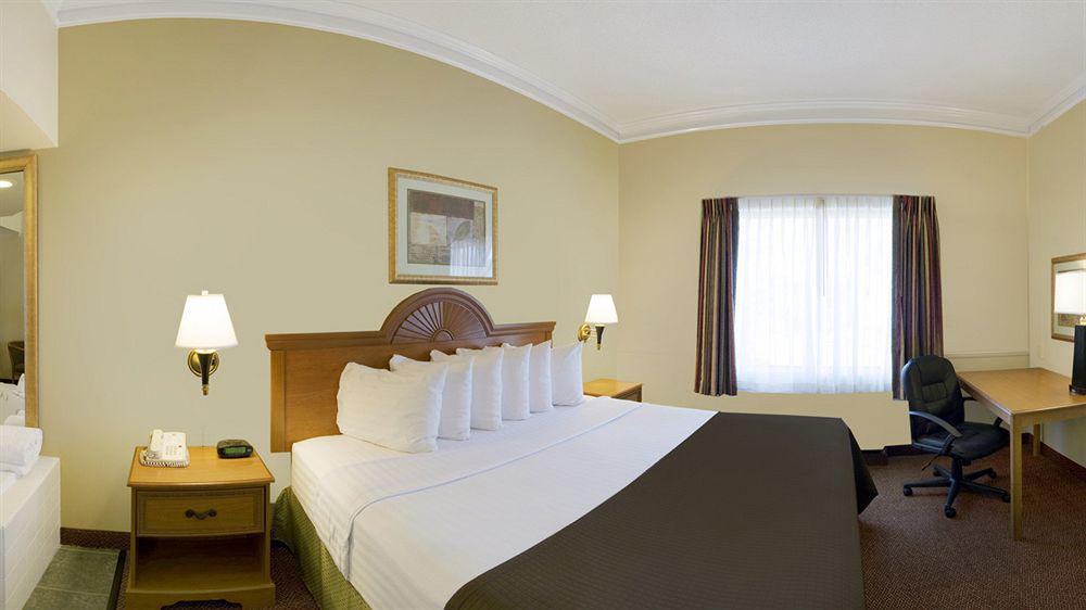 Best Western Augusta West Buitenkant foto